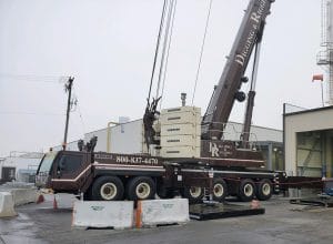 Digging and rigging lift truck